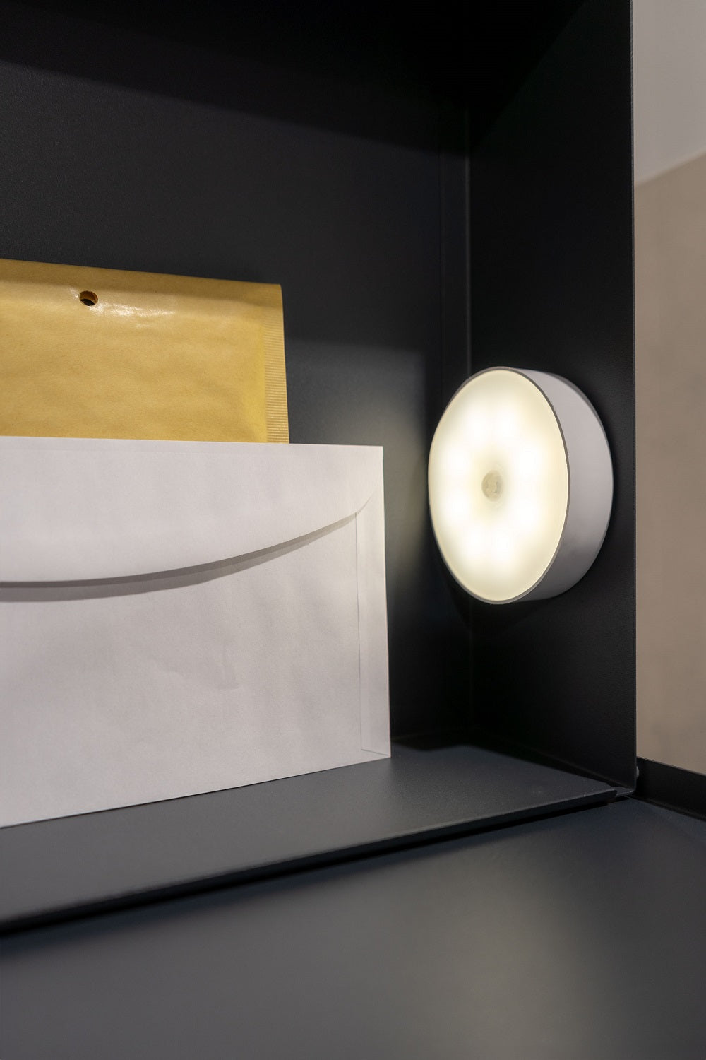 Letterman 6 rund – LED-Licht im Innenraum